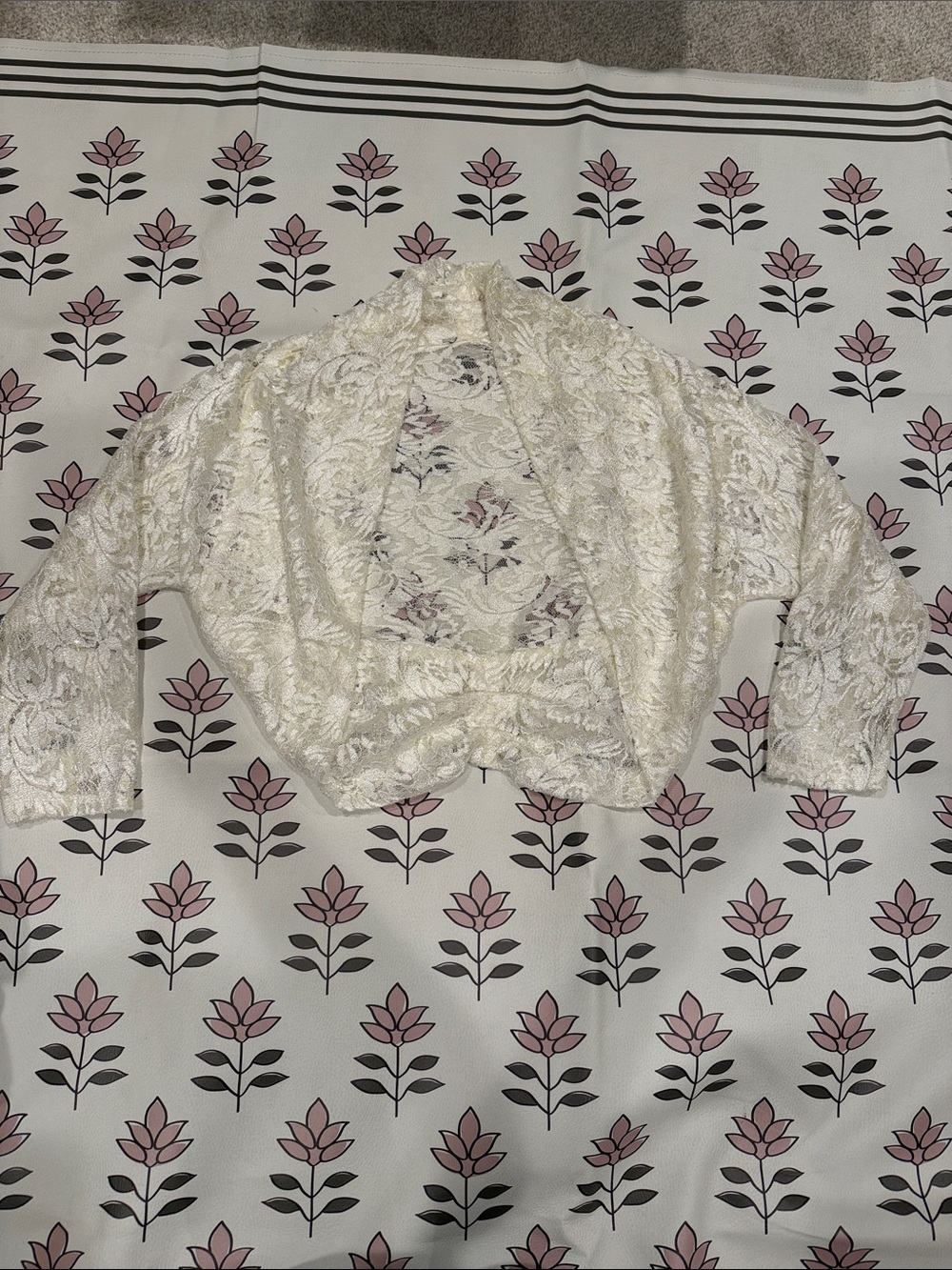 Ivory Lace Women's Bolero Shrug